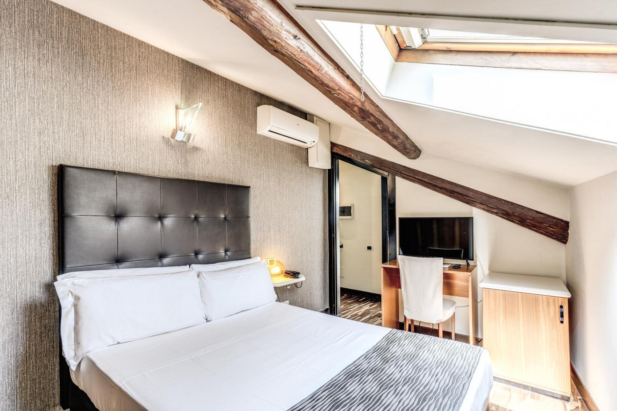 Albergo Firenze Côme Esterno foto