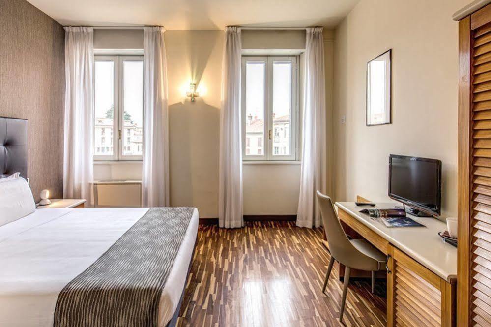 Albergo Firenze Côme Esterno foto